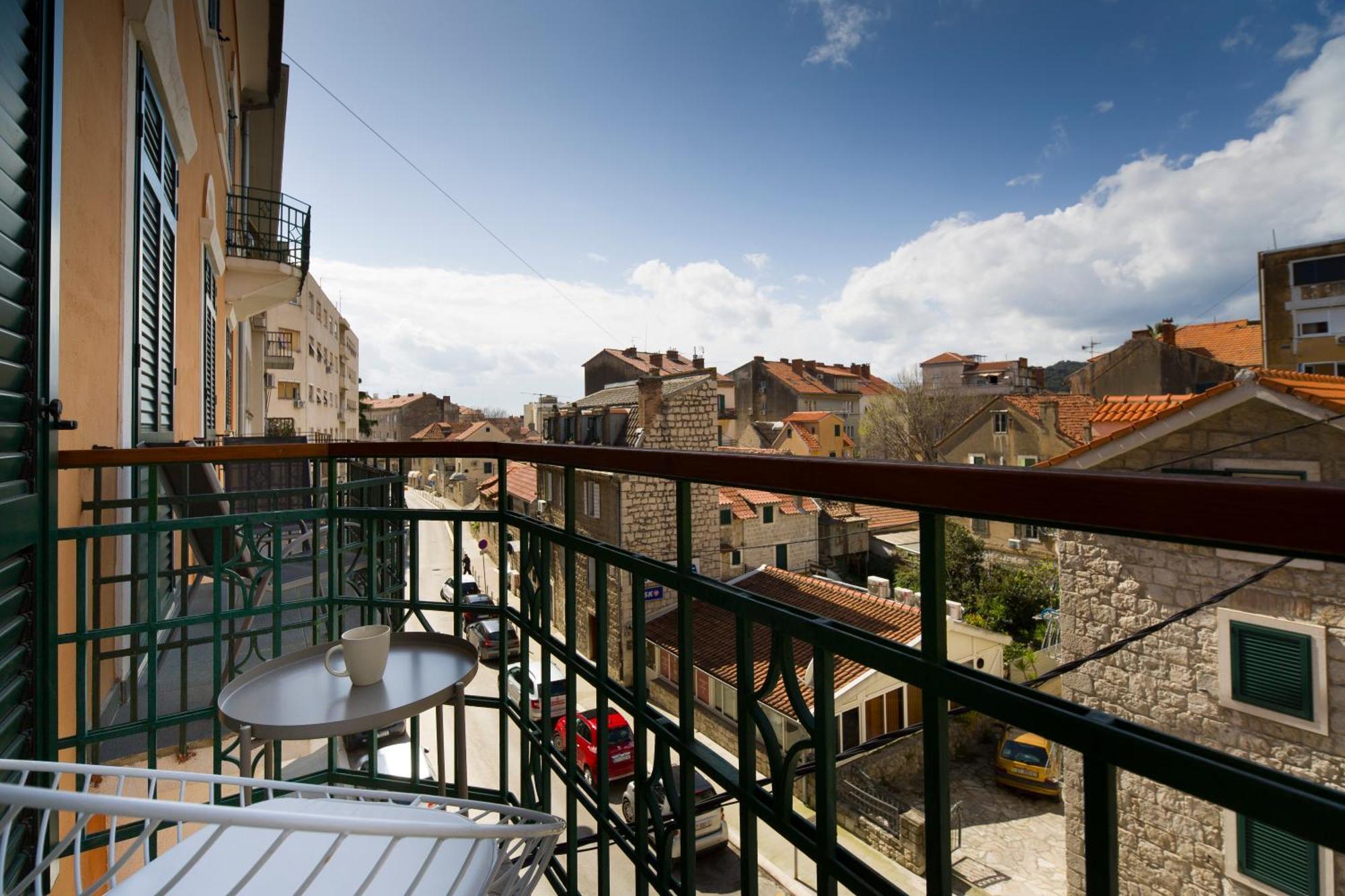Melius Apartment Split Exterior photo